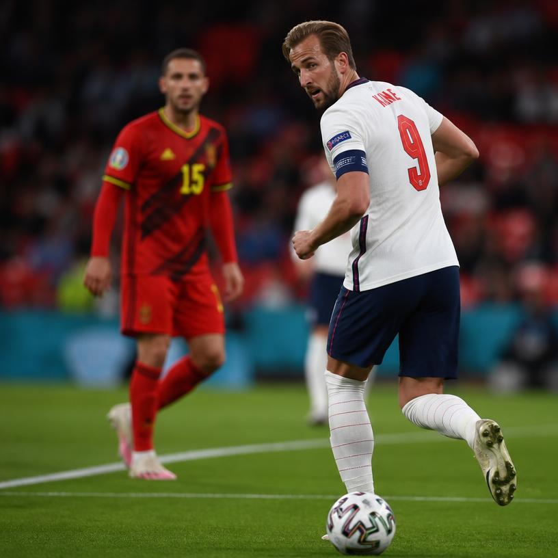 Footie Tactics: Backward Glances